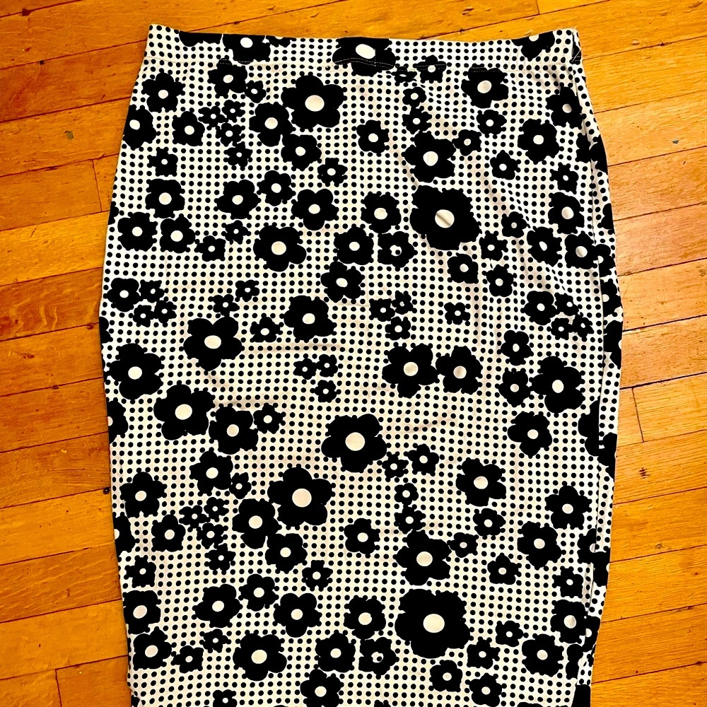 SUPER SOFT COTTON STRETCH SKIRT